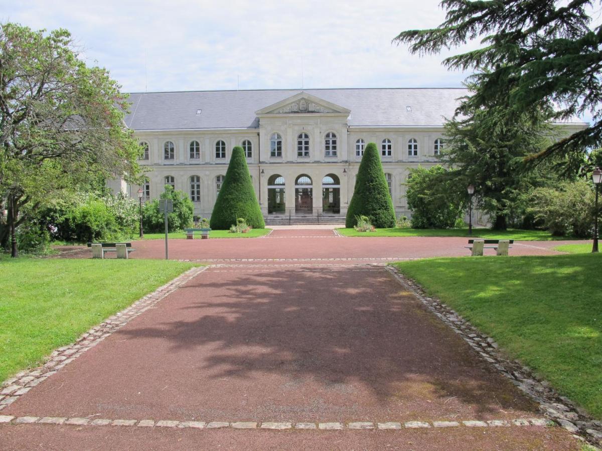 Apartamento Petit havre de tranquillité Loudun Exterior foto